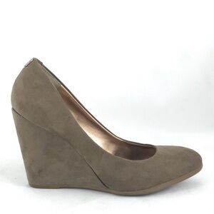 BCBG Teaven Taupe Suede Wedges